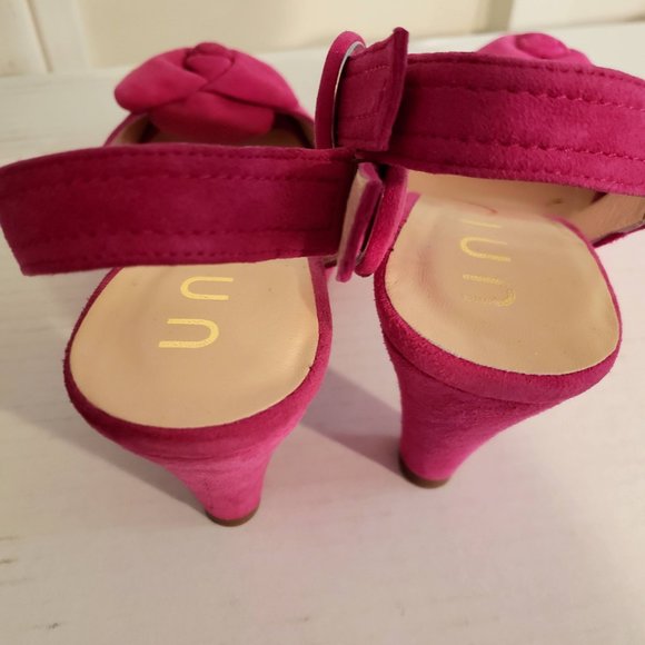 New Berry Pink Suede Flower Bow Pumps Slingback - Picture 3 of 9